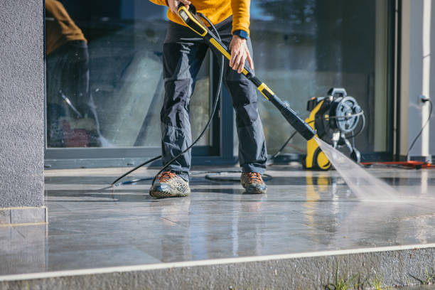 Best Deck Cleaning Services  in Belleair, FL